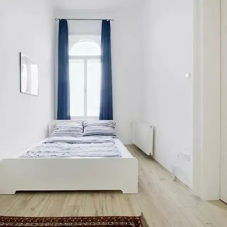 Apartment Andrassy *