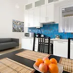 Andrassy Apartament *